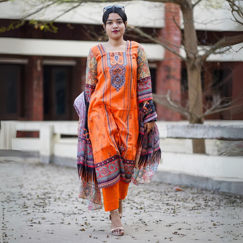 Exclusive Lun Jomtom Orangi Theme Three Piece